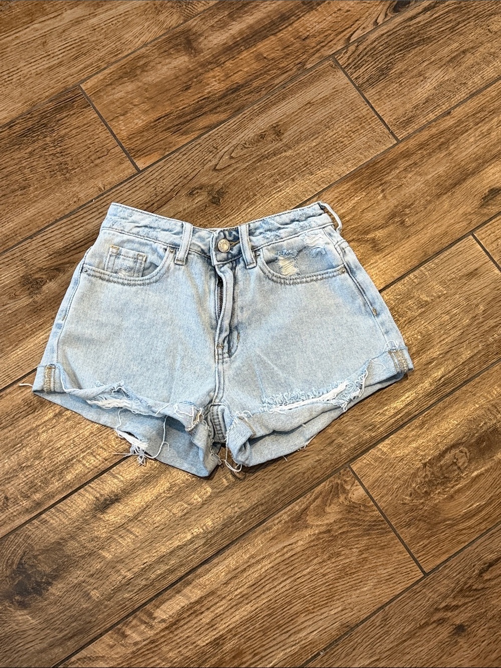 PacSun Mom Denim Shorts – Size 22 (2.5” Inseam)